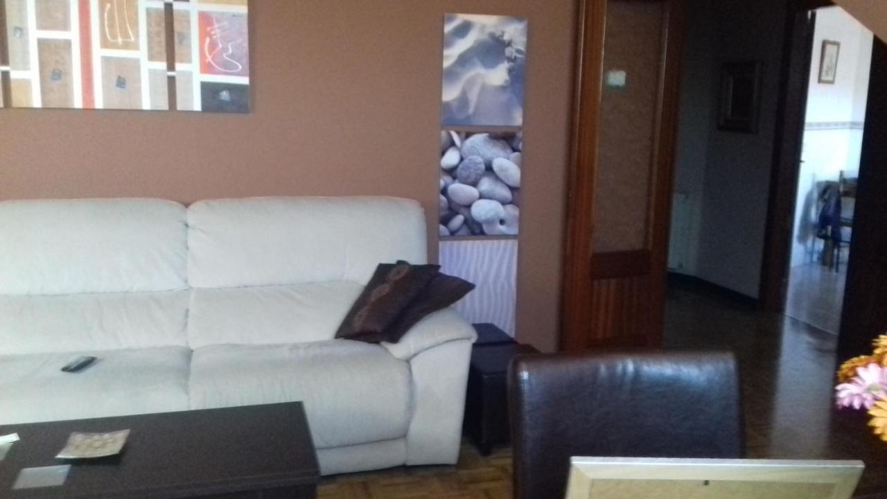 Atico Bajo Cubierta Con Garaje Registro Nº Vut829As Appartement Avilés Buitenkant foto