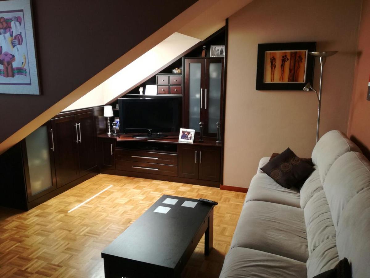 Atico Bajo Cubierta Con Garaje Registro Nº Vut829As Appartement Avilés Buitenkant foto